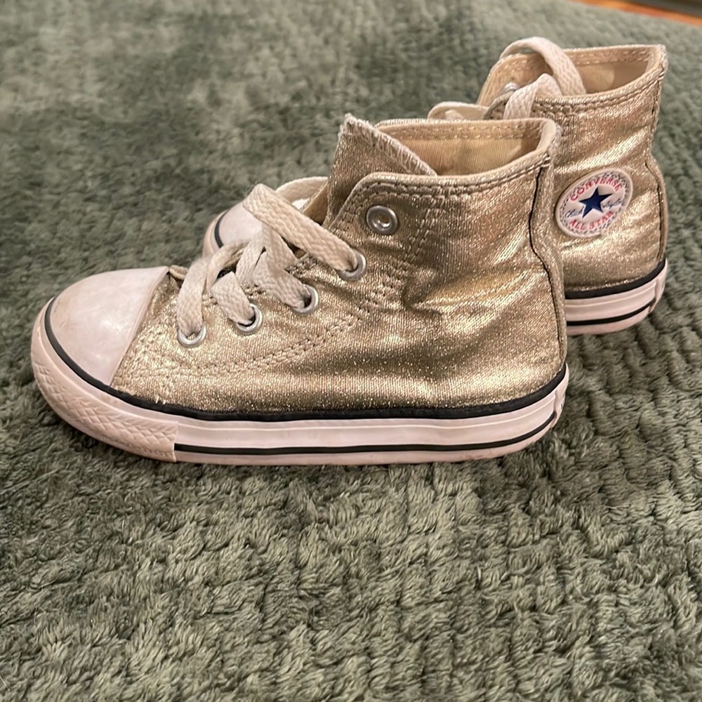 Toddler Girl Converse All Star High Tops, Gold.